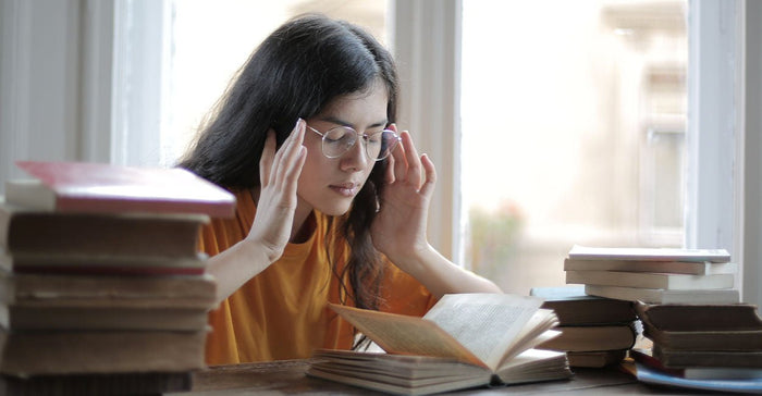 Essential Oils for Headaches and Migraines + Recipes - Ecodrop Limited