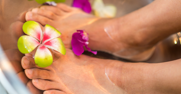 Easy DIY Foot Soak Recipe: Soothe Sore Feet!